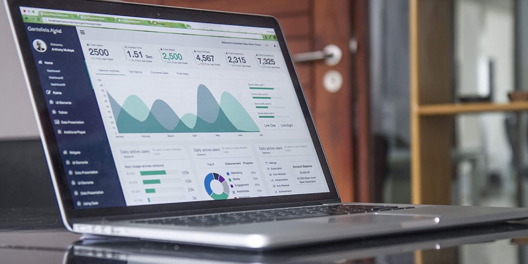 laptop displaying statistics